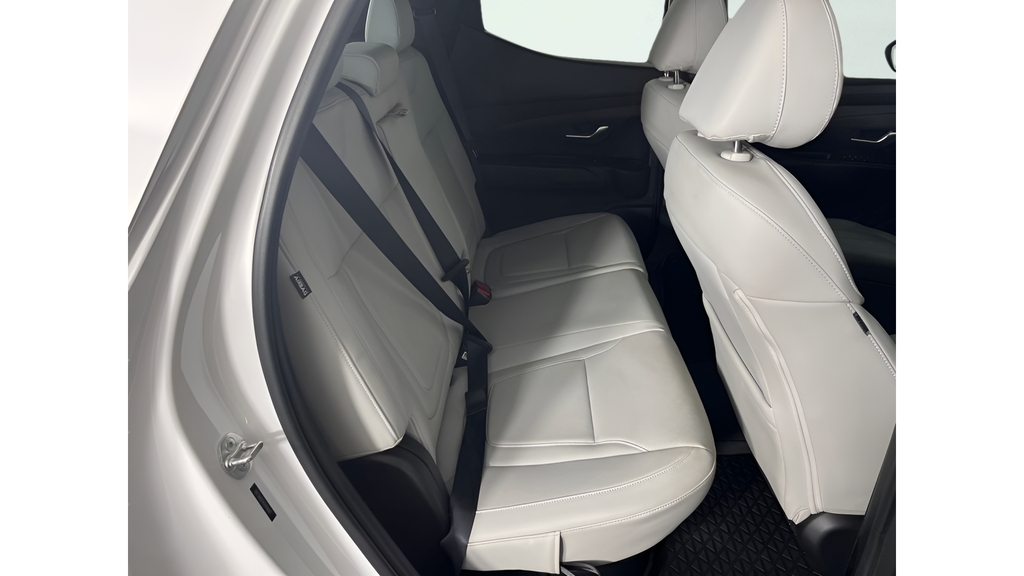 2025 Hyundai Santa Cruz SEL - Photo 14