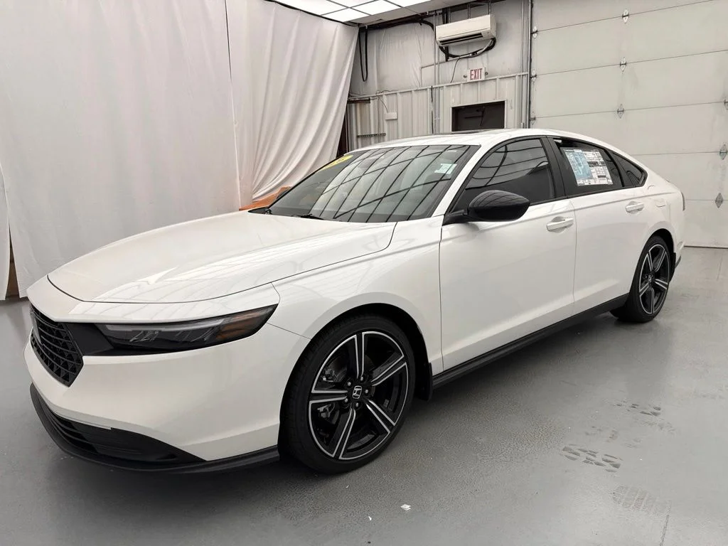 New 2026 Platinum White Pearl Honda Sport image 3