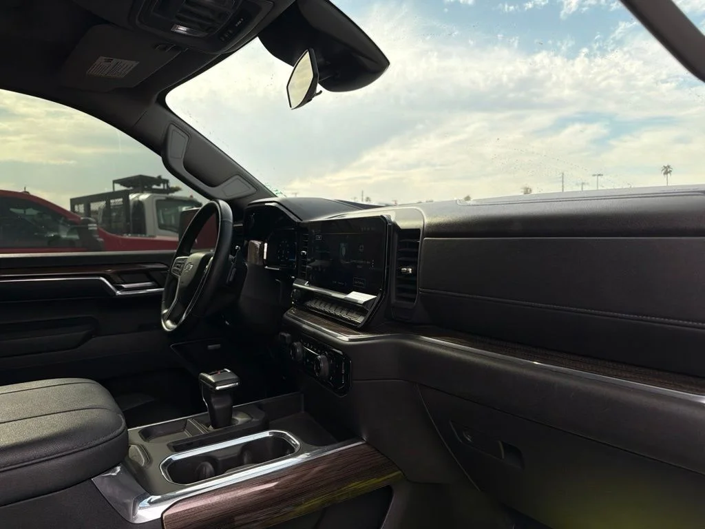 Used 2023 White Chevrolet RST image 12