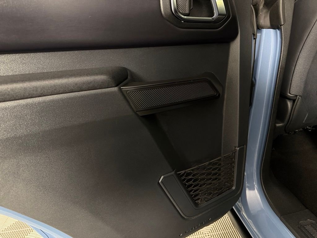 Used 2025 Gray Ford Badlands image 28