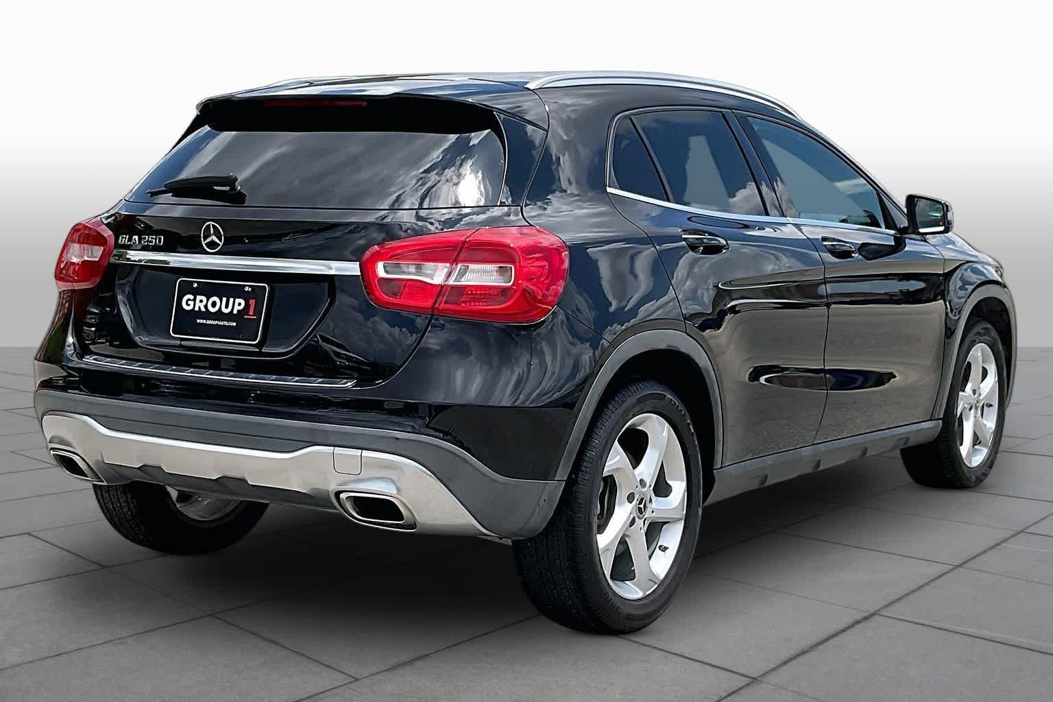 Used 2020 Black Mercedes-Benz GLA 250 image 13