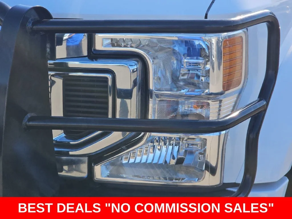 Used 2022 Oxford White Ford XLT image 32