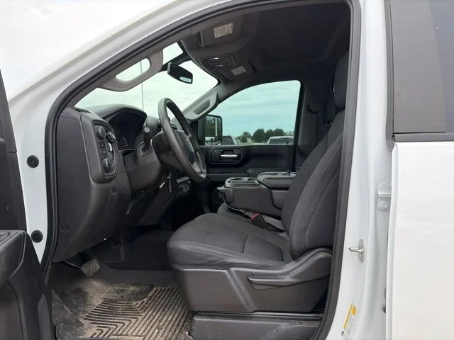 Used 2021 Summit White Chevrolet Custom image 11