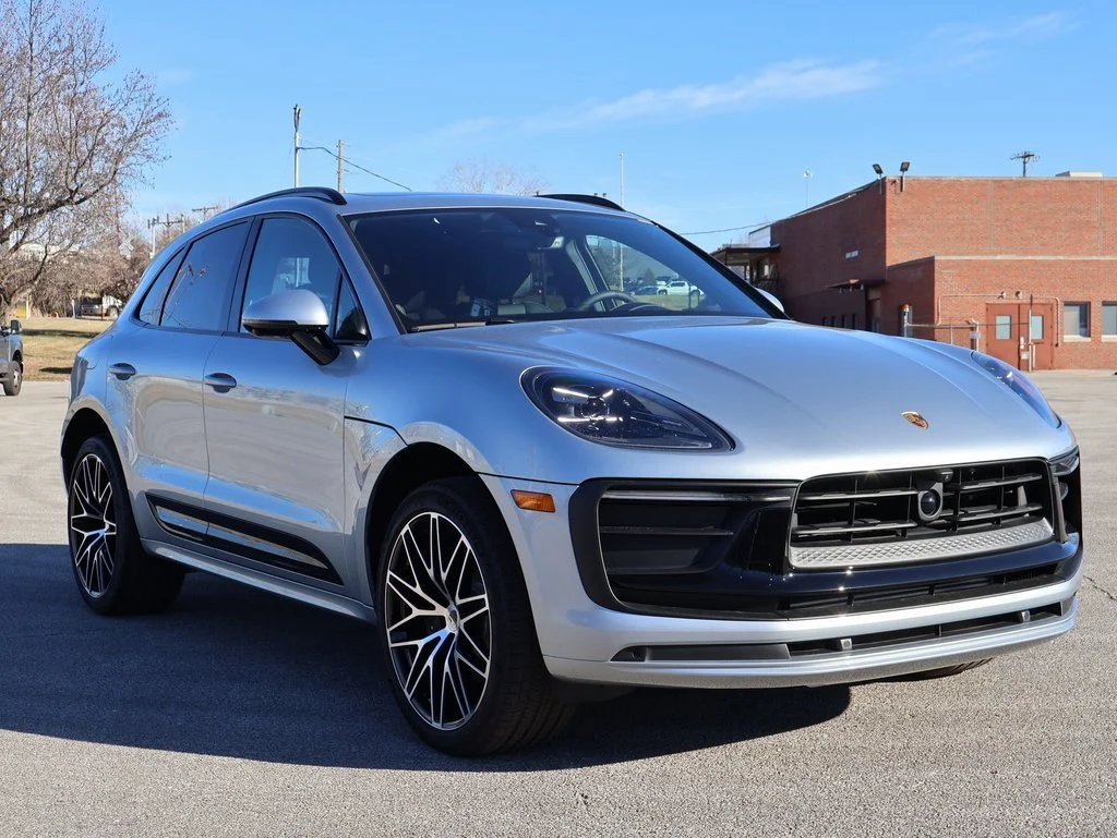 Certified Used 2026 Dolomite Silver Metallic Porsche T image 11