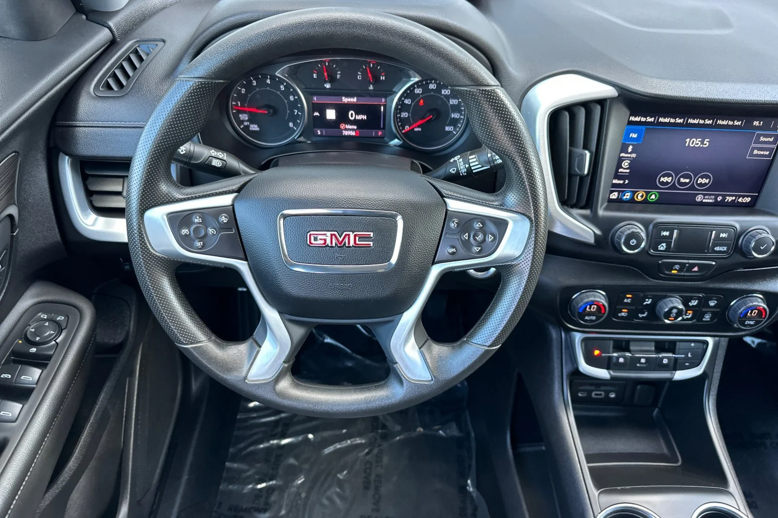 Used 2022 Black GMC SLE image 15