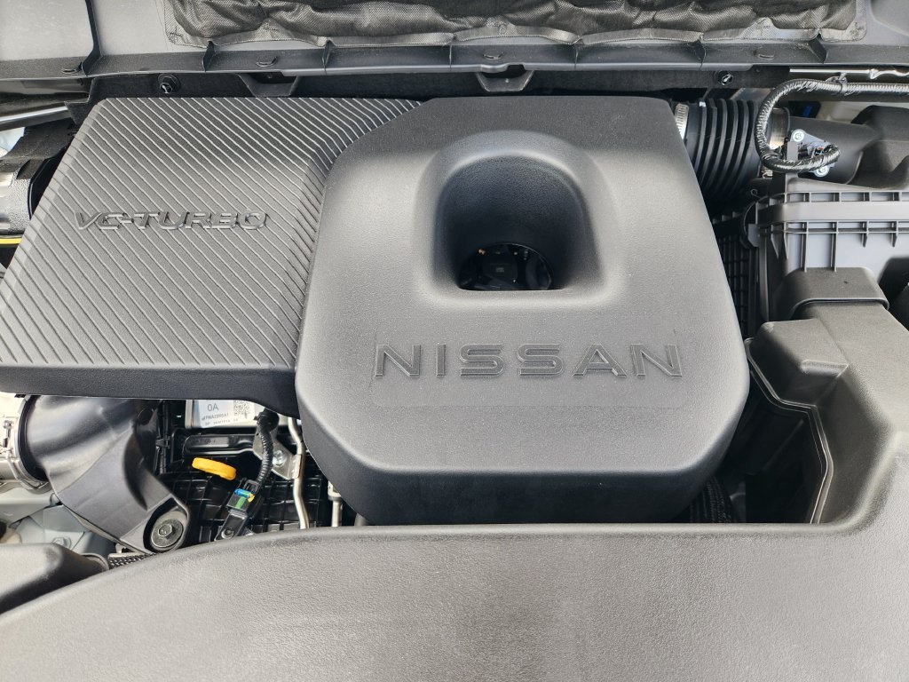 New 2026 Everest White Pearl TriCoat Nissan Platinum image 32