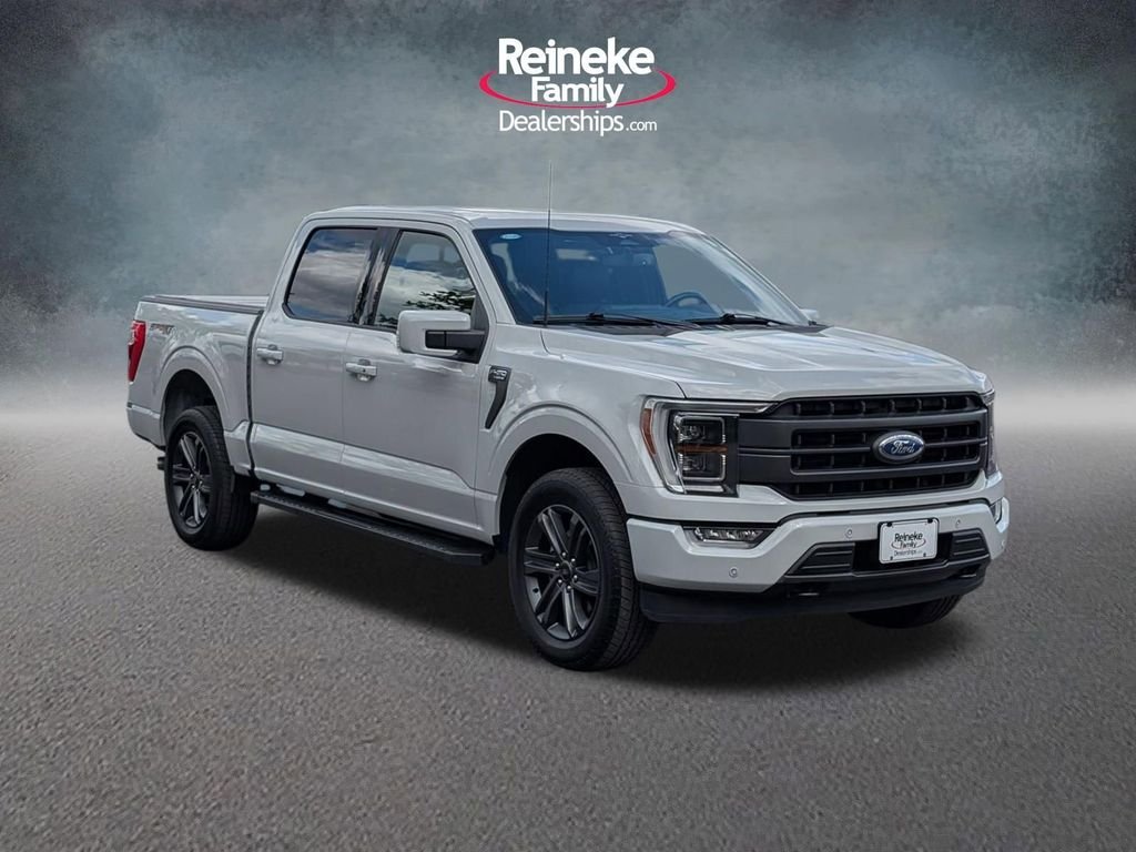 Used 2023  Ford Lariat image 3