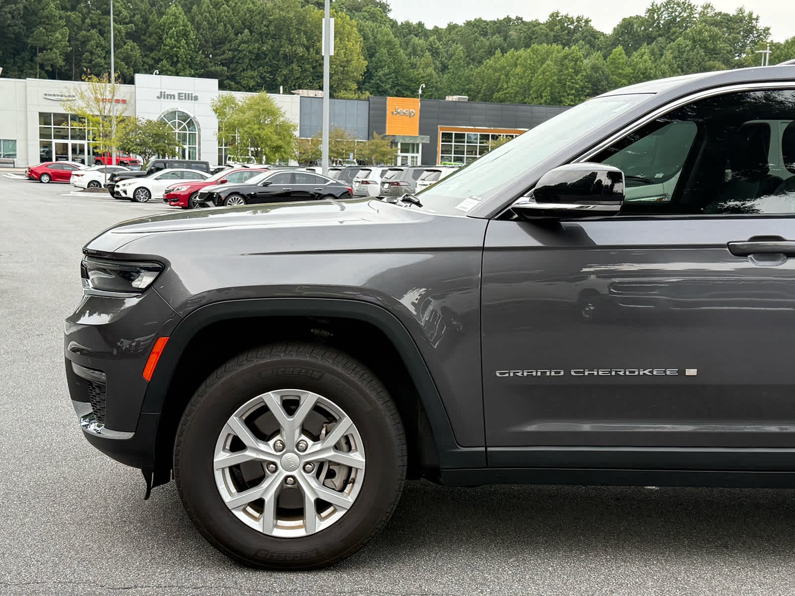 Used 2023 Baltic Gray Metallic Clearcoat Jeep Limited image 11