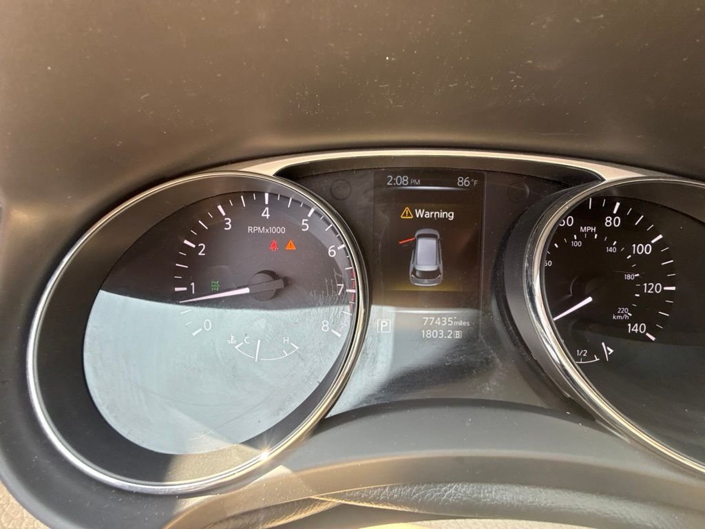 Used 2014 Black Nissan SV image 20