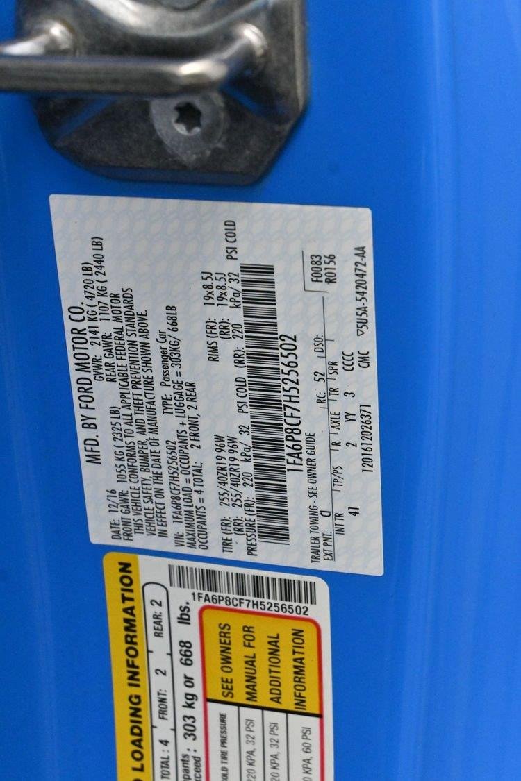 Used 2017 Grabber Blue Ford GT Premium image 37