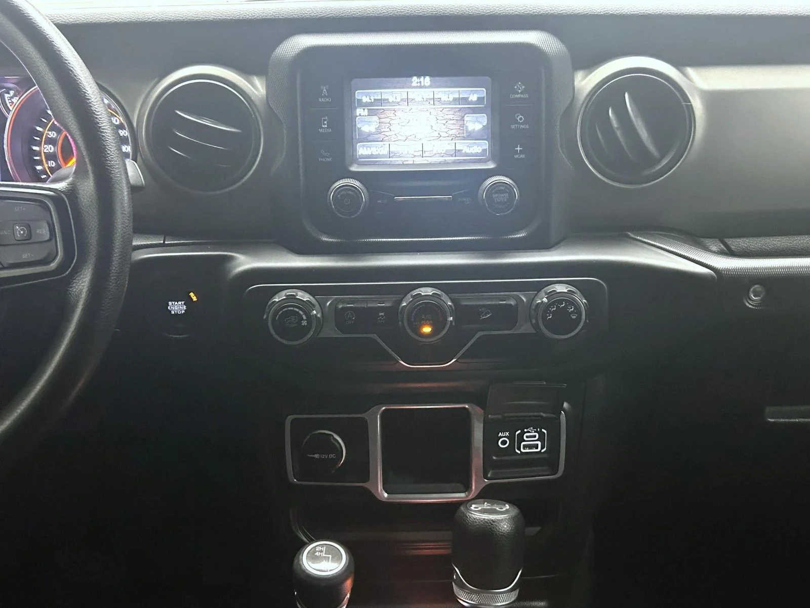 Used 2018 Gray Jeep Unlimited Sport image 13