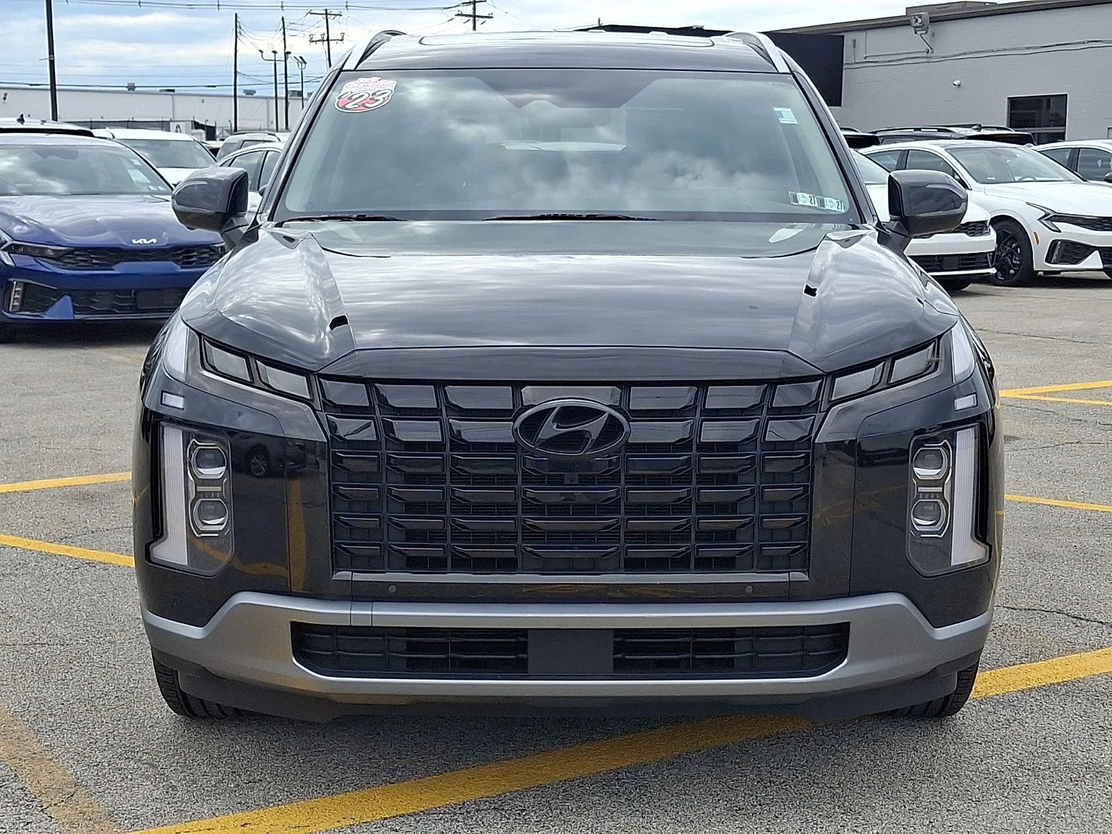 Used 2023 Black Hyundai Limited image 7