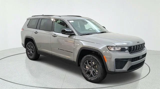 New 2027 Sting-Gray Clear-Coat Paint Jeep Laredo Altitude image 15