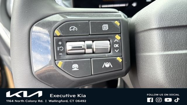 New 2027 Terrain Brown / Black Roof Kia X-Line S image 13
