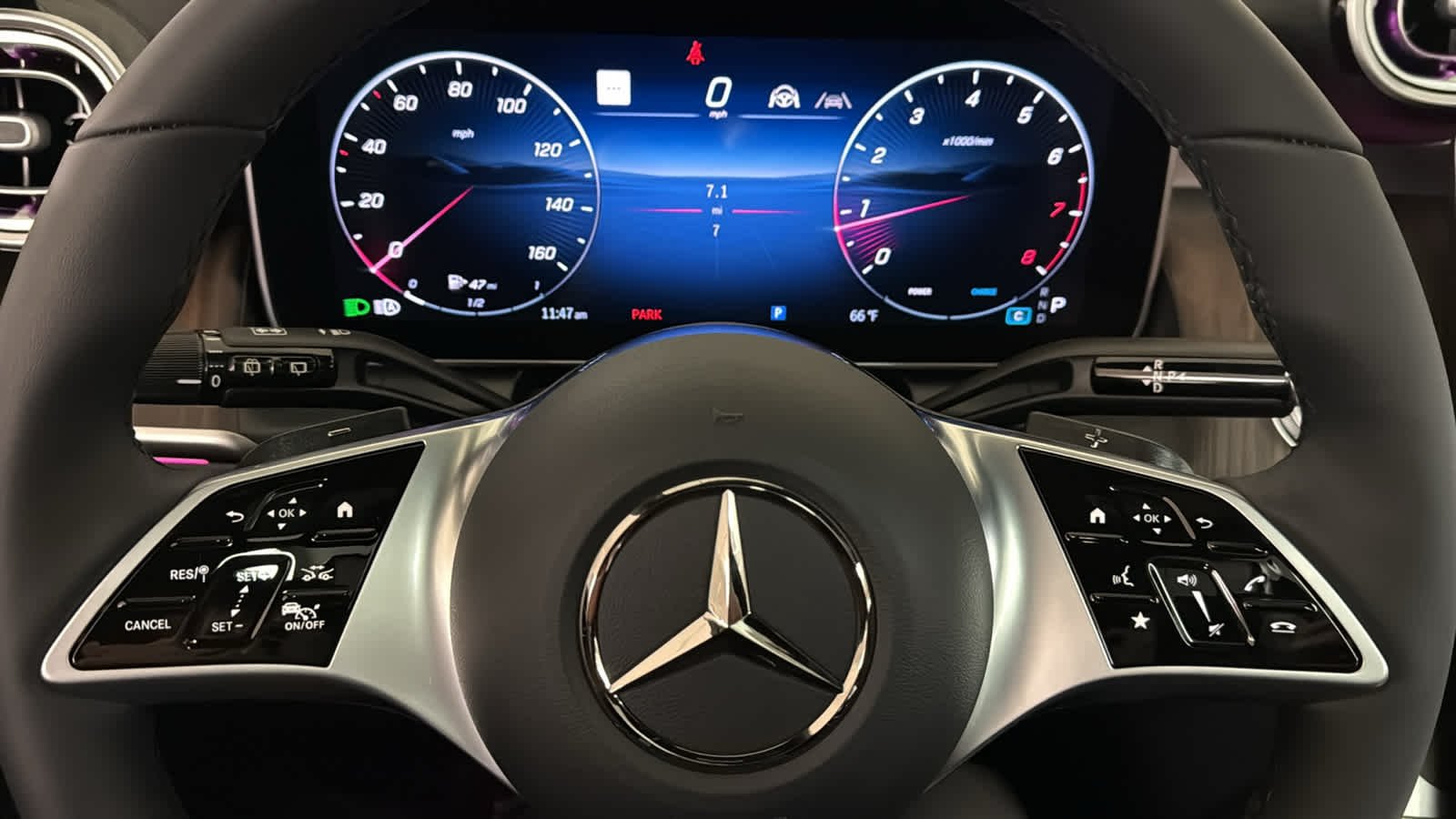 New 2026 Polar White Mercedes-Benz GLC 300 image 19