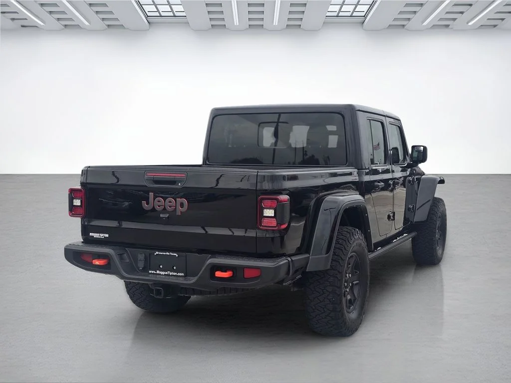 Used 2021 Black Jeep Mojave image 3