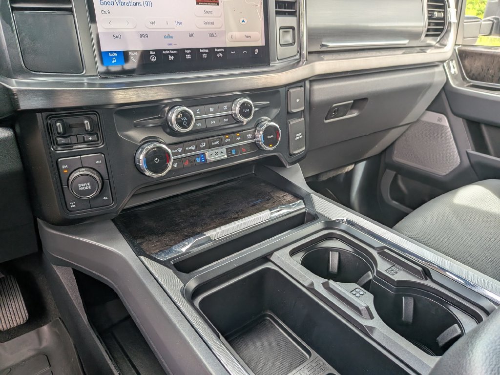 Used 2024 Black Ford Lariat image 17