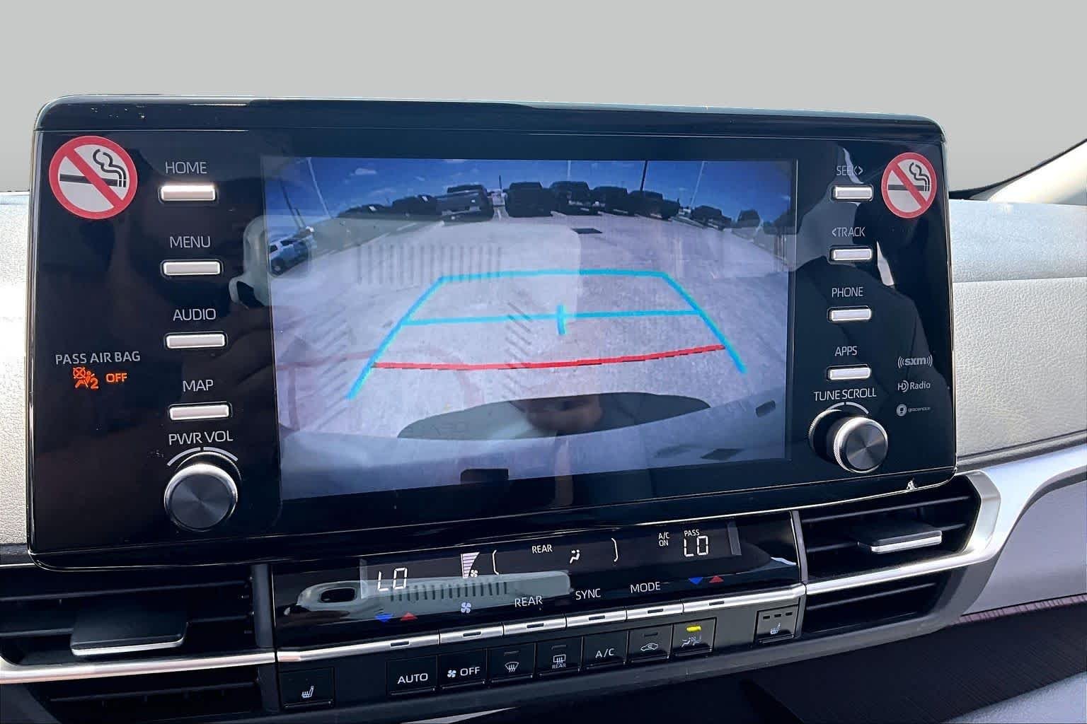Used 2024 Wind Chill Pearl Toyota XLE image 27