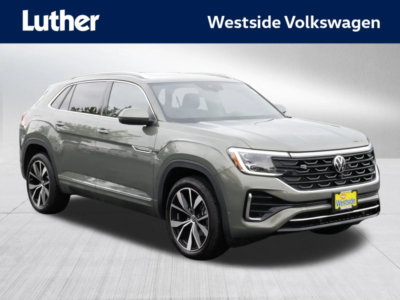 2026 Volkswagen Atlas Cross Sport 2.0T SEL Premium R-Line 4MOTION's photo