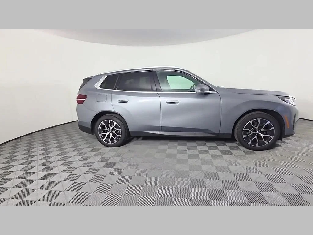 Used 2025 Skyscraper Gray Metallic BMW 30 xDrive image 34