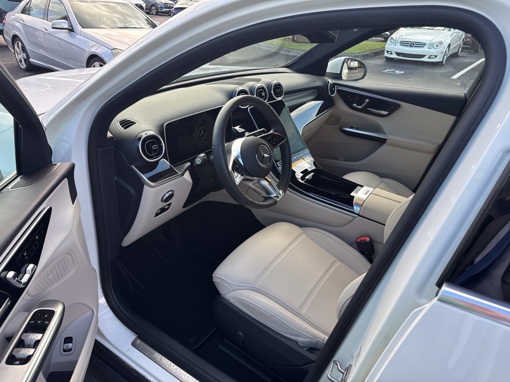 Certified Used 2026 White Mercedes-Benz GLC 300 image 4