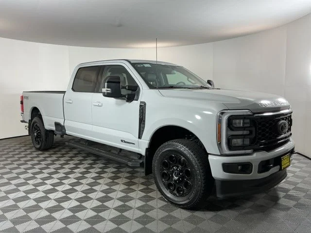Certified Used 2025 White Ford Lariat image 3
