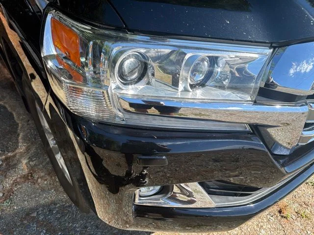 Used 2017  Toyota Base image 8