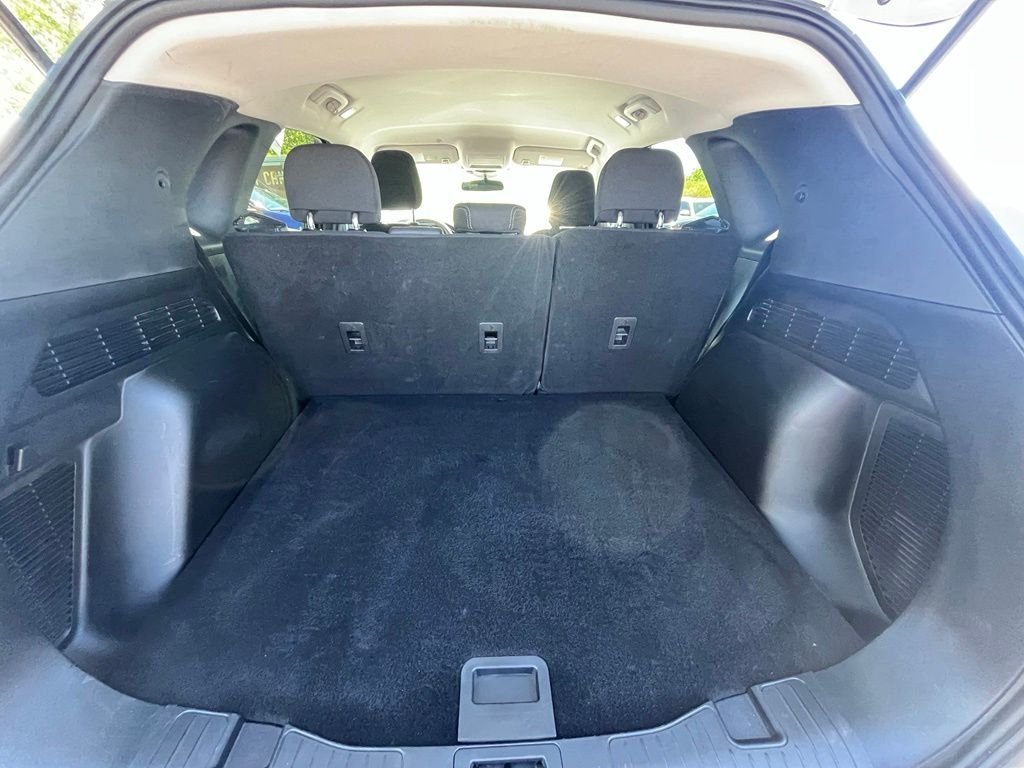 Used 2025 White Ford Active image 27
