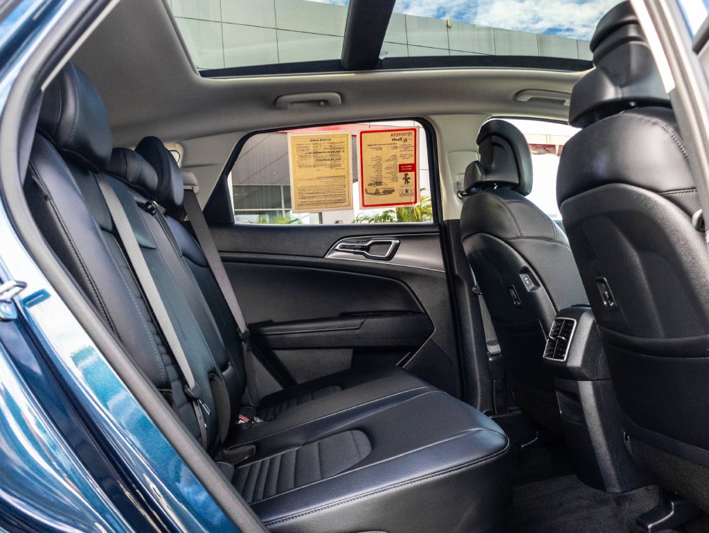 Used 2025 Blue Kia SX-Prestige image 20