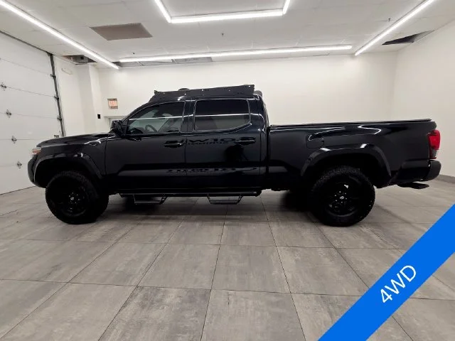 Used 2022 Midnight Black Metallic Toyota SR5 image 2