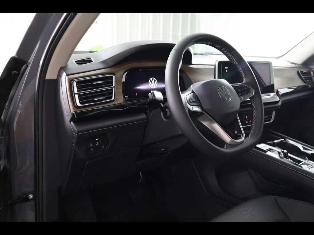 New 2026 Gray Volkswagen 2.0T SE w/Technology image 13