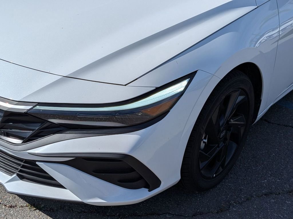 2026 Hyundai Elantra SEL Sport - Photo 10