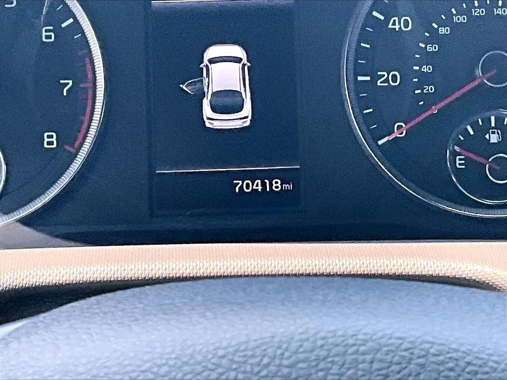 Used 2024 Gray Kia GT-Line image 19
