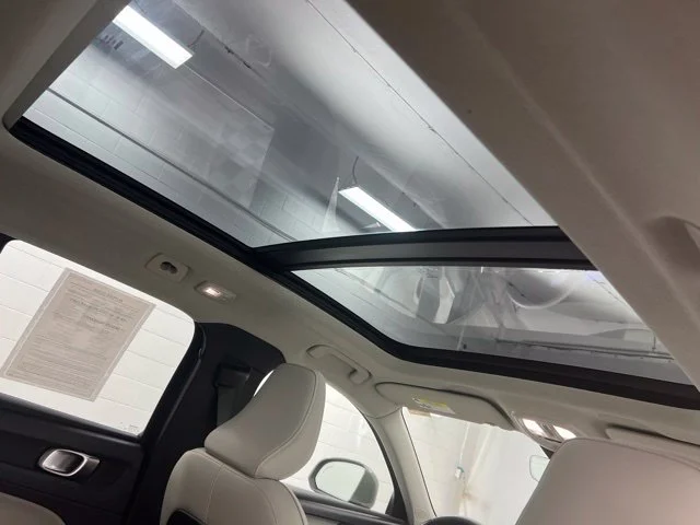 Used 2023 Green Volvo Ultimate image 26