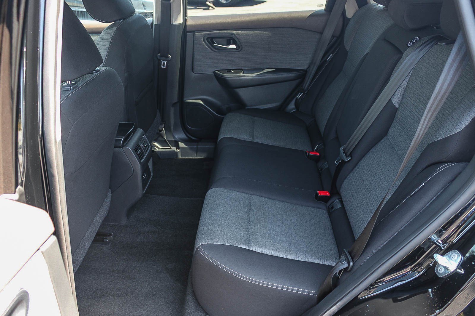 Used 2023 Super Black Nissan SV image 18
