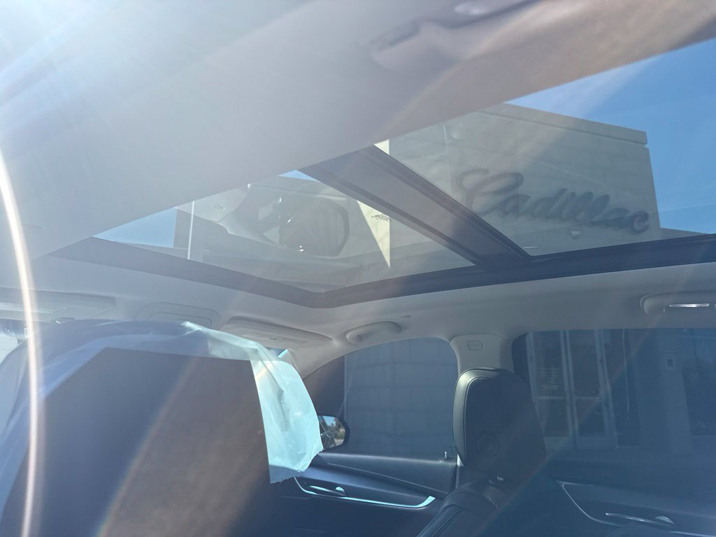 Used 2017 Black Cadillac Luxury image 7