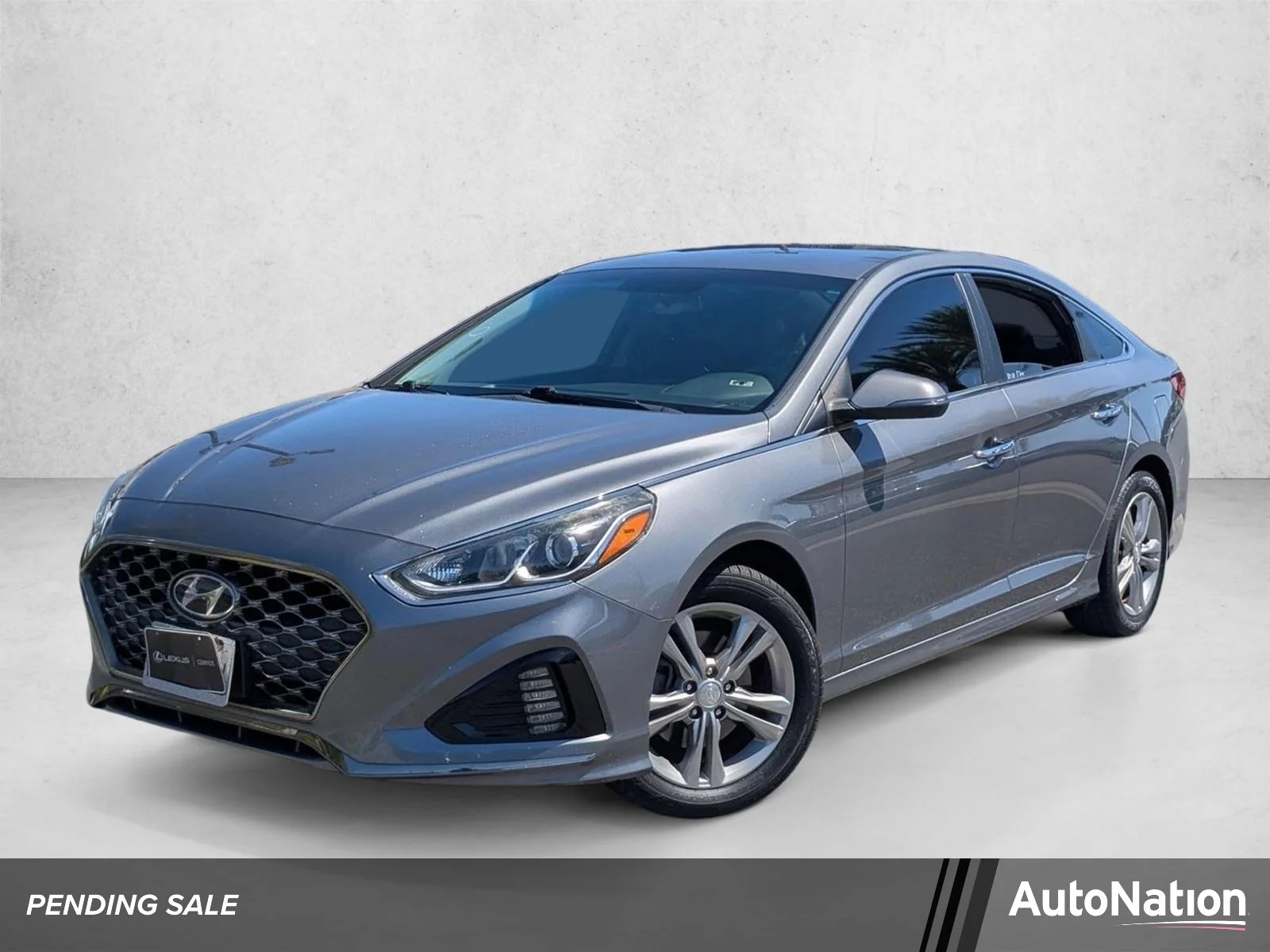 Used 2019 Machine Gray Hyundai SEL image 1