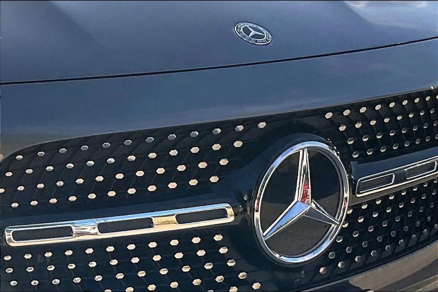 Used 2020 Mountain Grey Metallic Mercedes-Benz GLB 250 image 29