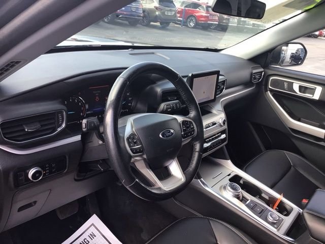 Certified Used 2023 Carbonized Gray Metallic Ford XLT image 8