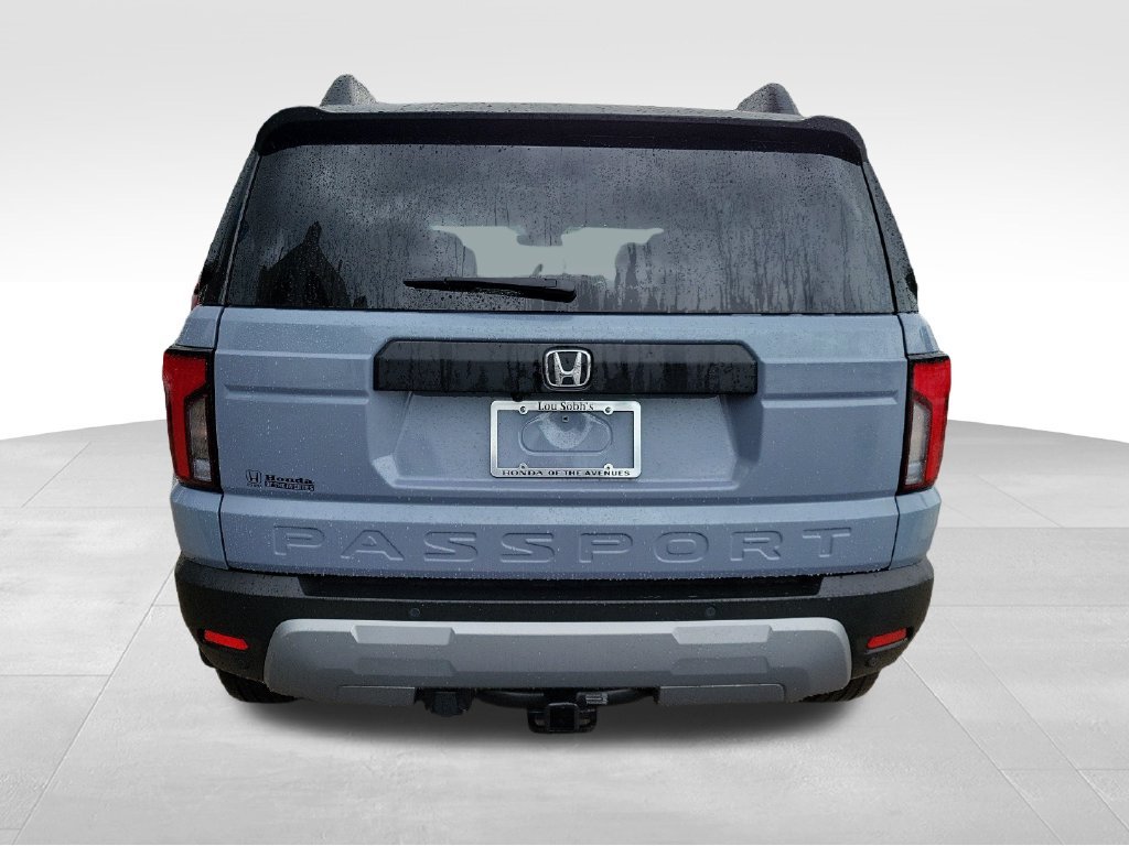 Certified Used 2026 Sonic Gray Pearl Honda RTL Towing image 9