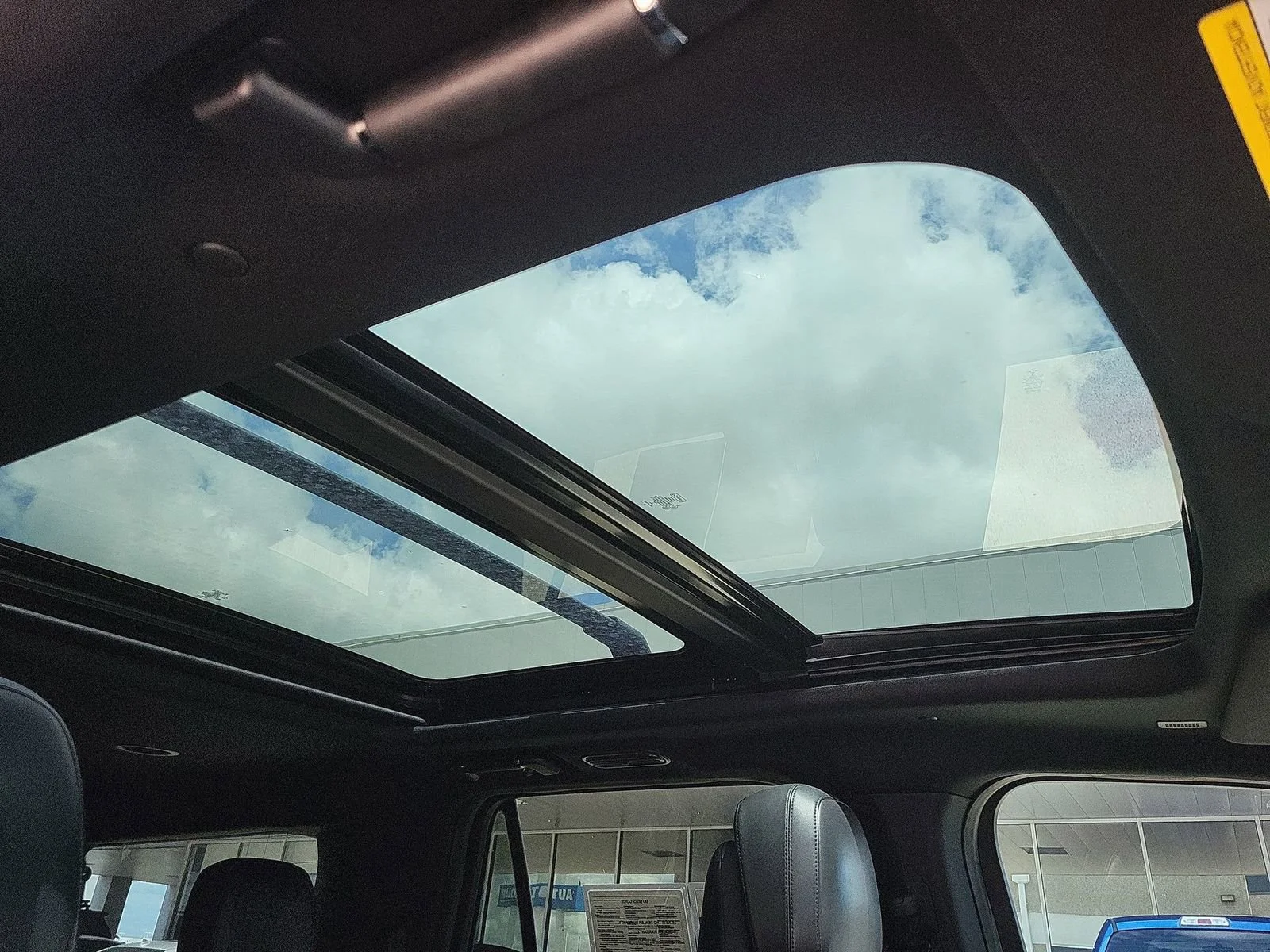 Used 2020 Black Lincoln Reserve L image 19