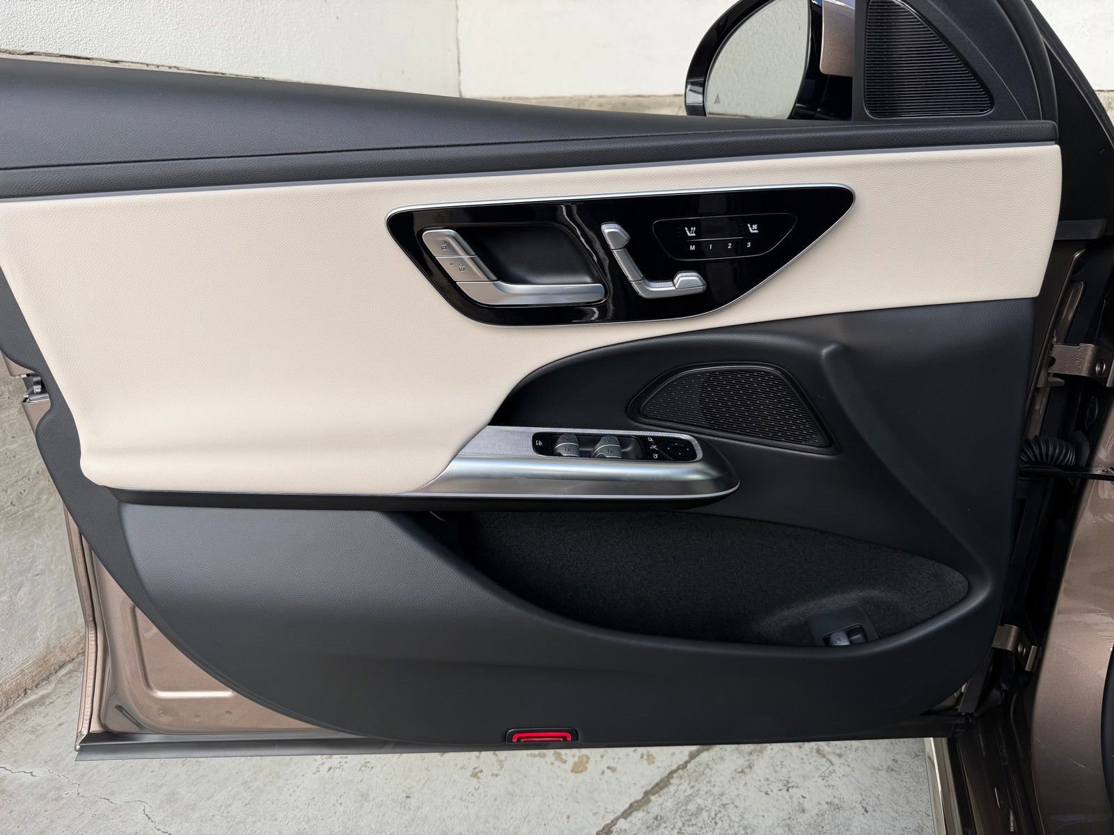 New 2026 Sonoran Brown Metallic Mercedes-Benz E 350 image 40