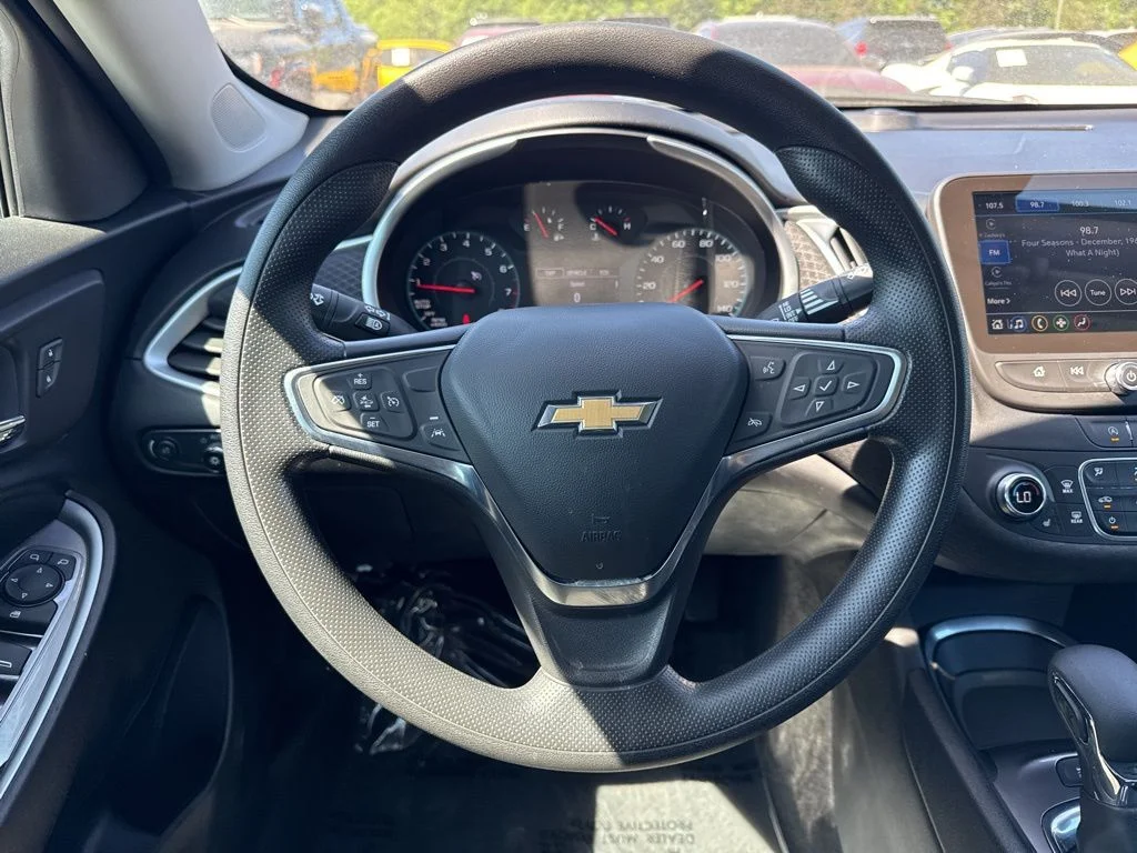 Used 2024 Gray Chevrolet LT image 13