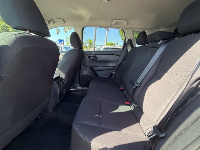 Used 2024 Silver Nissan S image 33