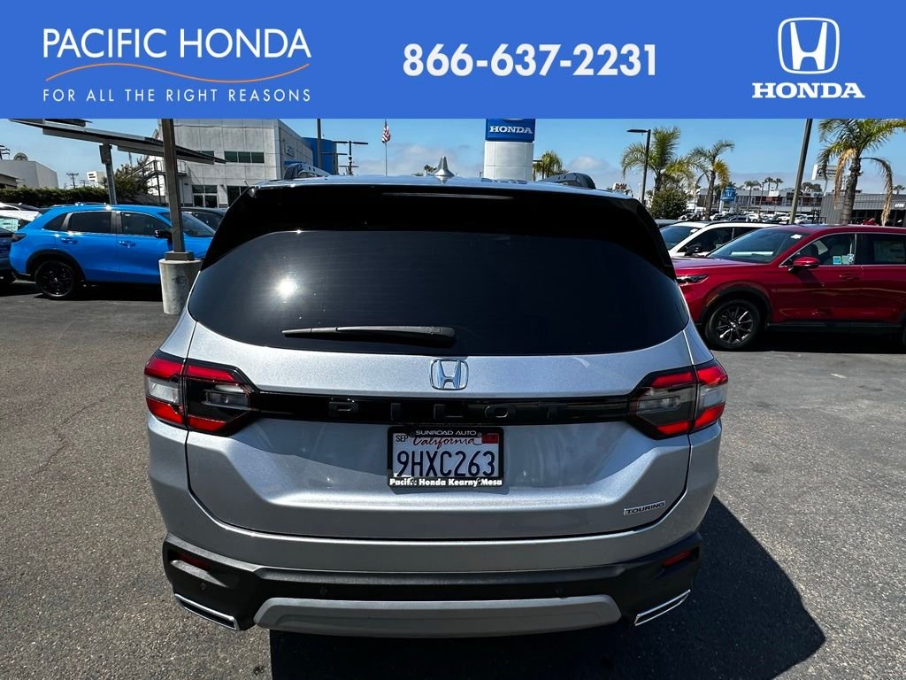 Used 2023  Honda Touring image 10