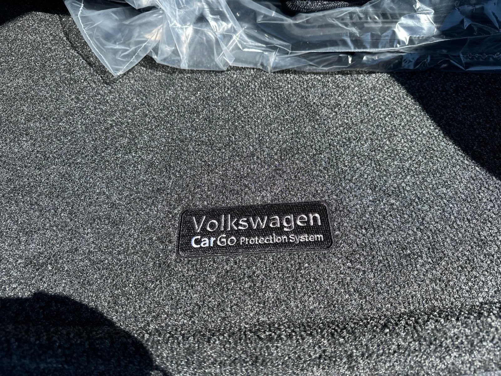New 2026 Green Volkswagen 2.0T SE w/Technology image 28