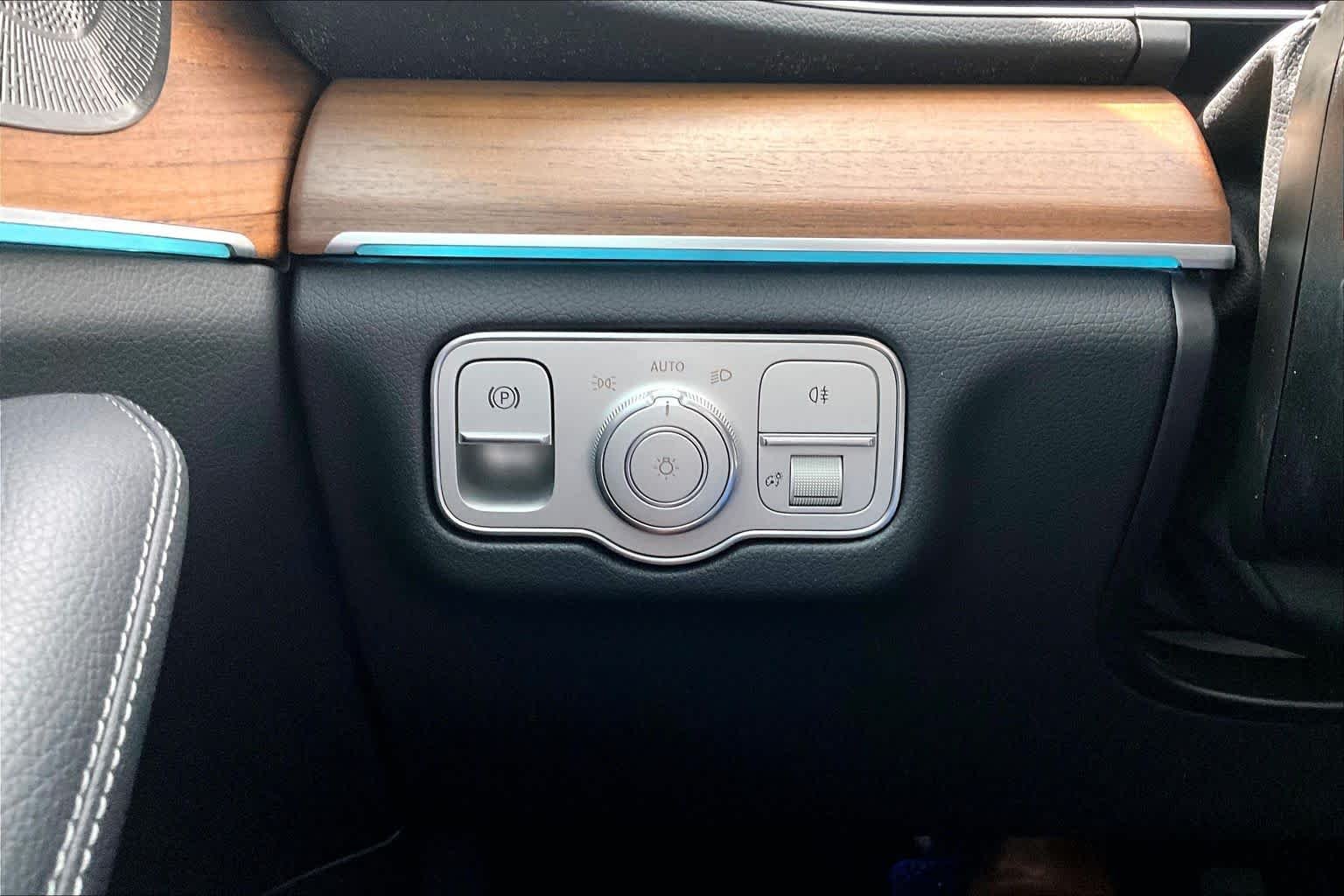 Used 2026 Polar White Mercedes-Benz GLE 350 image 34