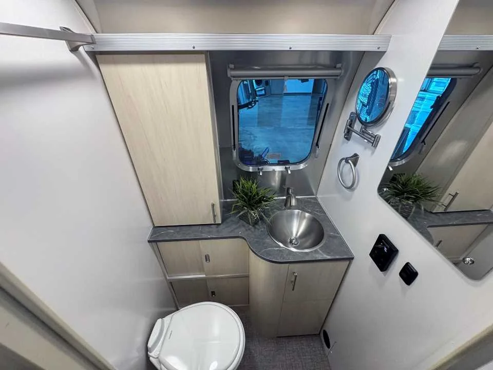 New 2026 SILVER AIRSTREAM  image 38