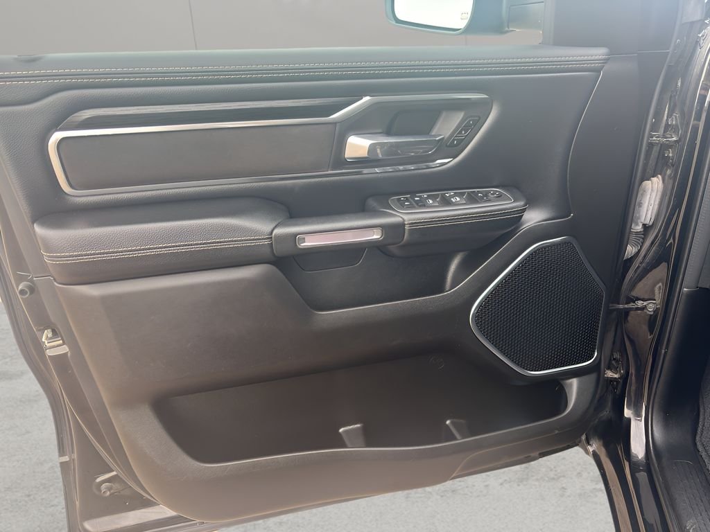 2024 RAM Ram 1500 Pickup Laramie - Photo 15