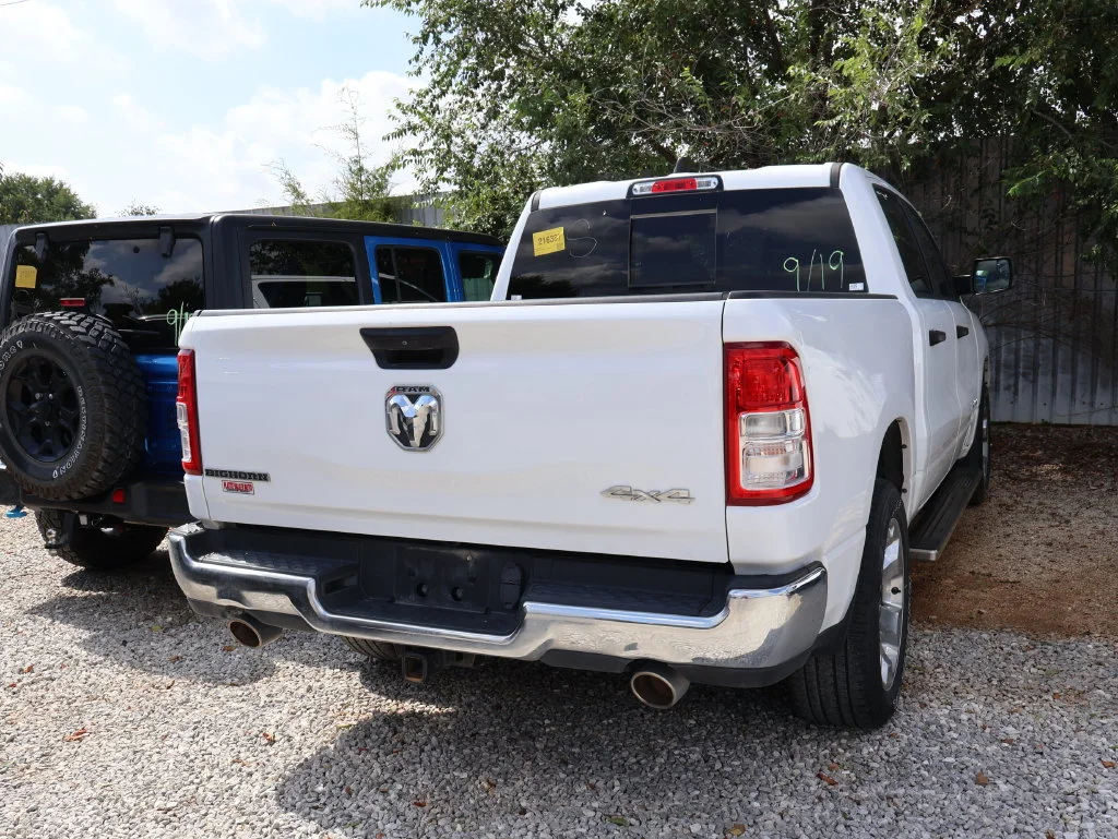 Used 2023 White Ram Big Horn/Lone Star image 6